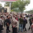 Aliansi Mahasiswa Peduli Agraria Aceh menggelar demonstrasi di Gedung DPRA, Jumat, 16/10/2026.(Foto:Dok/LamanNews)