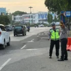 Kapolda Aceh memantau pengaturan lalu lintas di kawasan Masjid Raya Baiturrahman Banda Aceh. (Foto:Dok/Polda Aceh)